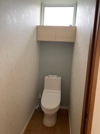 開放的な吹抜け中央階段の家／47.5坪
