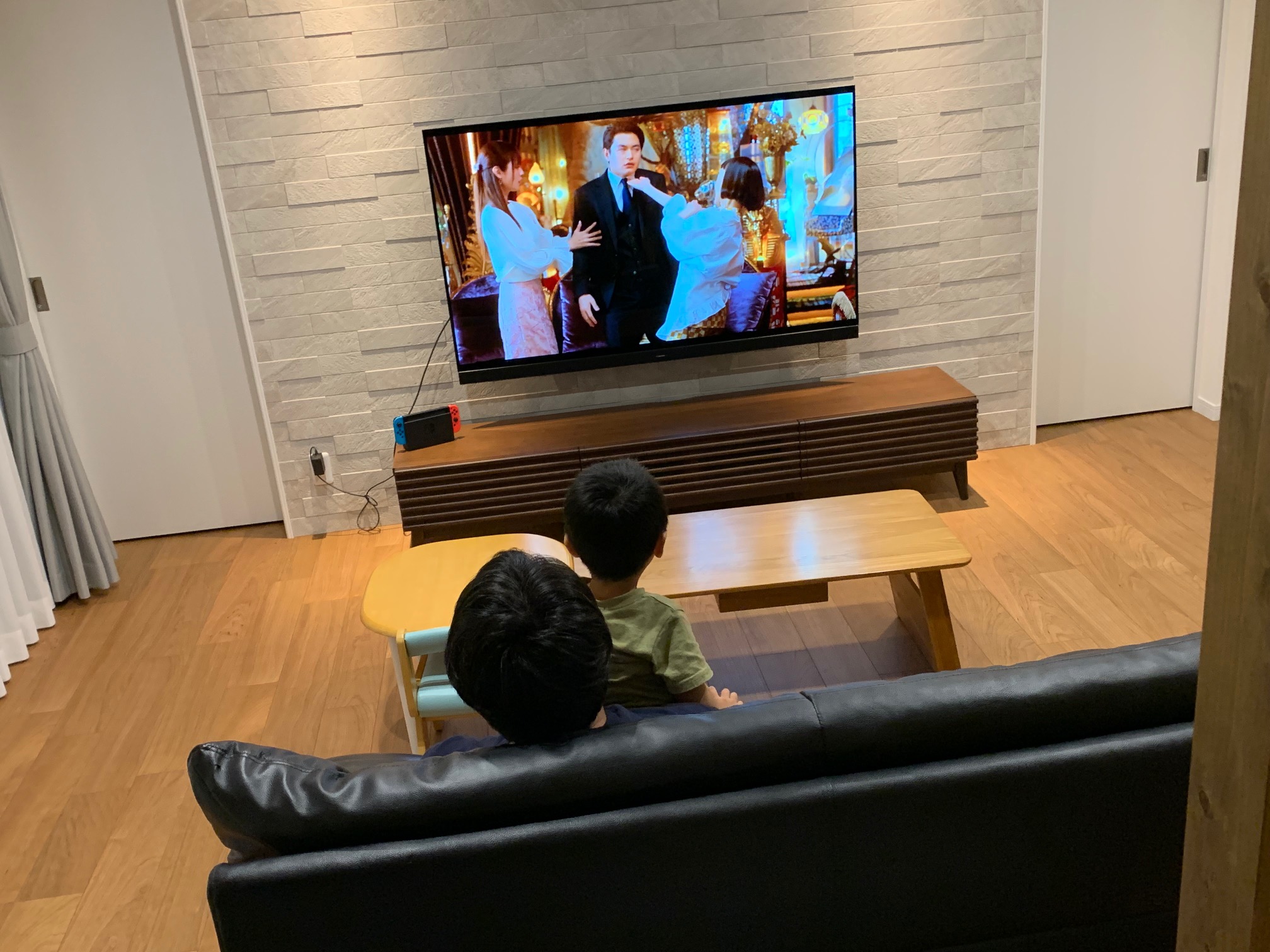 開放的な吹抜け中央階段の家／47.5坪
