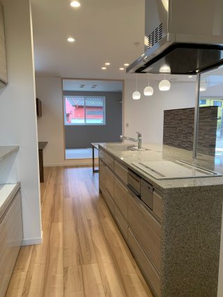 ペットと暮らす癒しとくつろぎの家／48坪