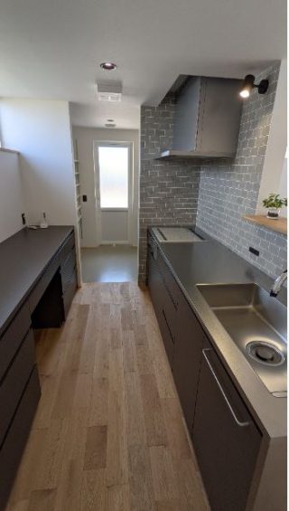 建築家とコラボ／シラスそとん壁の家／東郷町47坪